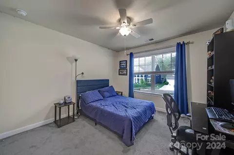 Bedroom - 15511 Queens Trail Dr, Davidson, NC 28036 photo 10 of 11