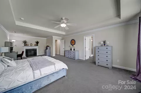 Bedroom - 15511 Queens Trail Dr, Davidson, NC 28036 photo 5 of 11