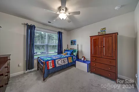 Bedroom - 15511 Queens Trail Dr, Davidson, NC 28036 photo 8 of 11