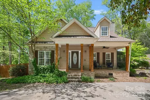 21107 Townwood Dr, Cornelius, NC 28031