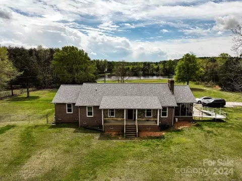 2990 Cimmeron Rd, Lancaster, SC 29720