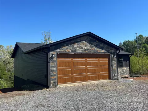 93 Marys Ln, Marion, NC 28752