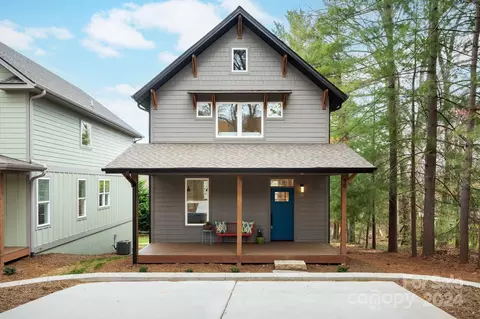 48 Enka Oak St, Candler, NC 28715