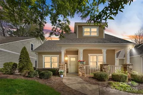 7931 Tigers Paw Rd, Huntersville, NC 28078