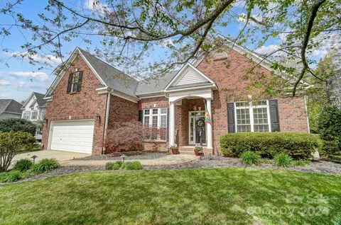 125 Doyle Farm Ln, Mooresville, NC 28115