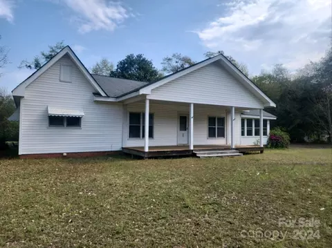 505 E Cato St, Pageland, SC 29728 photo 6