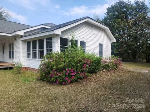 505 E Cato St, Pageland, SC 29728 photo 5