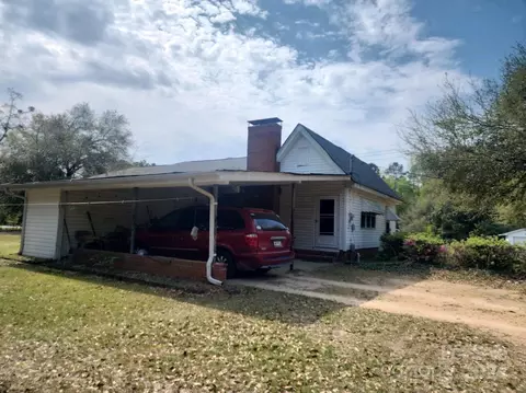 505 E Cato St, Pageland, SC 29728 photo 3