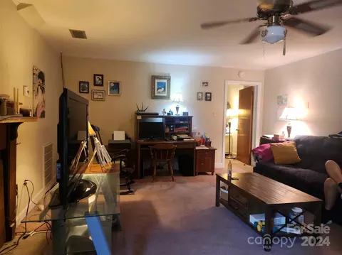 505 E Cato St, Pageland, SC 29728 photo 10