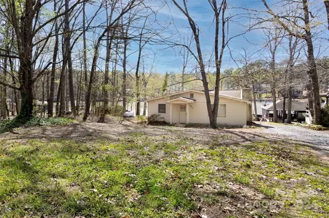 9837 Pine Tree Rd, Norwood, NC 28128