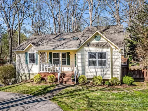 174 Oak Ter, Arden, NC 28704