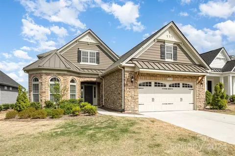 14524 Crosswater Ln, Charlotte, NC 28278