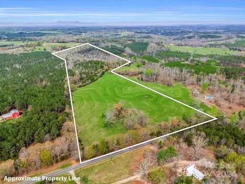 000 Jess Lamb Rd, Rutherfordton, NC 28139