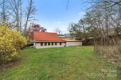 Exterior - 791 Abel Rd, Canton, NC 28716 photo 6 of 10