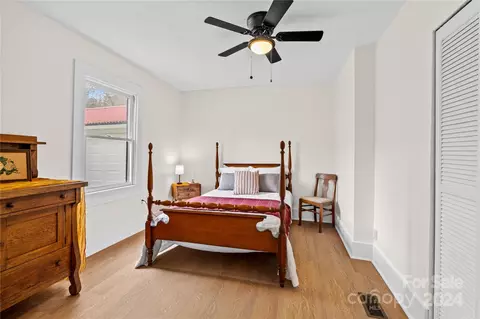 Bedroom - 791 Abel Rd, Canton, NC 28716 photo 4 of 6