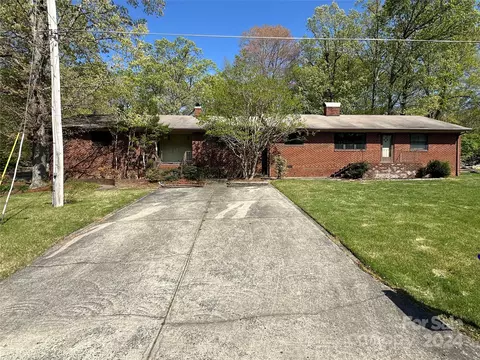 1633 Pepperidge Rd, Asheboro, NC 27205