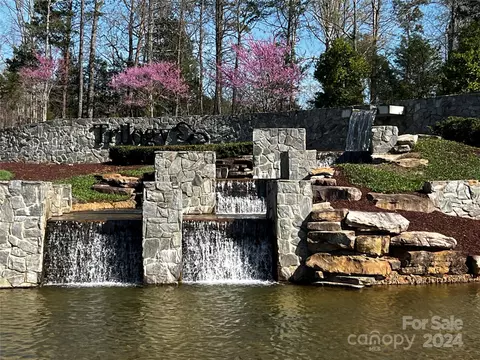 535 Bowline Dr, Denver, NC 28037