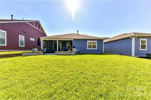 Exterior - 535 Bowline Dr, Denver, NC 28037 photo 5 of 11