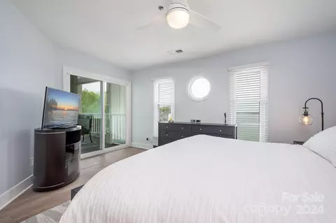 Bedroom - 18595 Vineyard Point Ln, Cornelius, NC 28031 photo 1 of 2