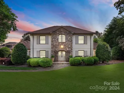 5010 Sentinel Post Rd, Charlotte, NC 28226