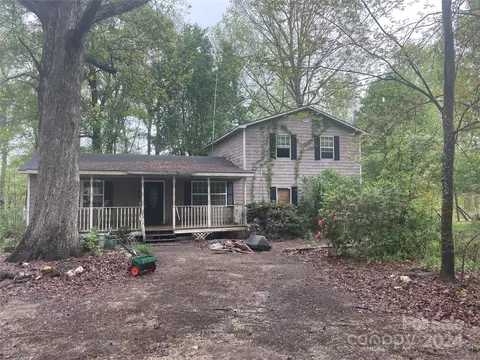 5107 Taxahaw Rd, Lancaster, SC 29720