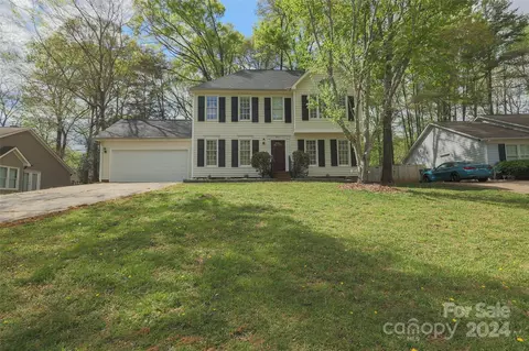 6411 Calliope Ct, Charlotte, NC 28227