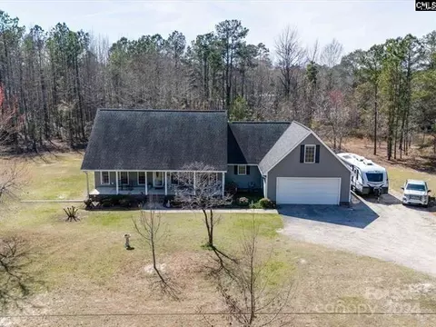 991 Park Rd, Cassatt, SC 29032