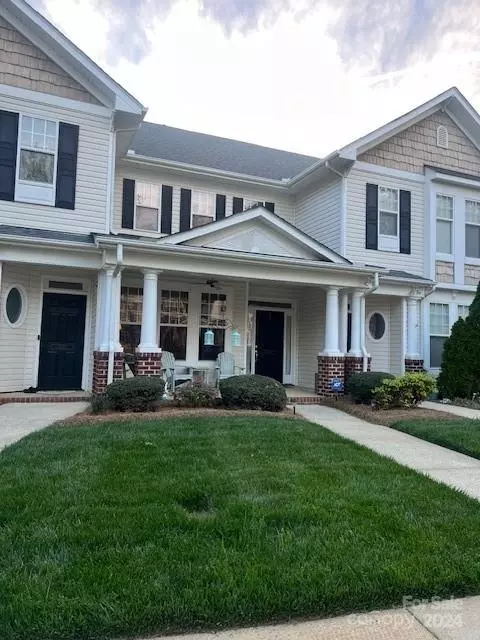 2057 Gable Way Ln, Matthews, NC 28104