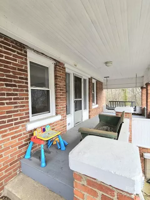 Exterior - 186 Rector Corner Rd, Marshall, NC 28753 photo 2 of 4