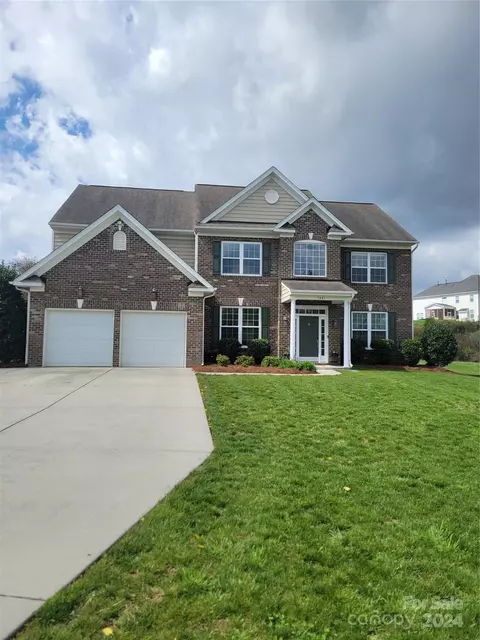 7481 Katelyn Ct, Harrisburg, NC 28075