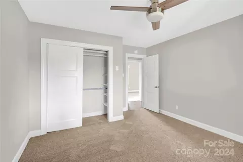 Bedroom - 220 E Memorial Hwy, Harmony, NC 28634 photo 2 of 5