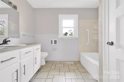 Bath - 220 E Memorial Hwy, Harmony, NC 28634 photo 4 of 4