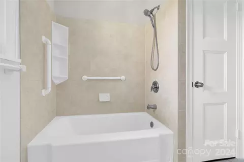 Bath - 220 E Memorial Hwy, Harmony, NC 28634 photo 3 of 4