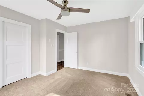 Bedroom - 220 E Memorial Hwy, Harmony, NC 28634 photo 5 of 5
