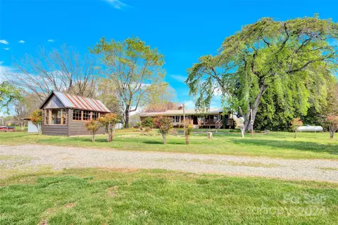 Other - 220 E Memorial Hwy, Harmony, NC 28634 photo 12 of 13