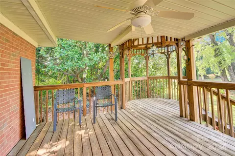 Exterior - 220 E Memorial Hwy, Harmony, NC 28634 photo 8 of 17