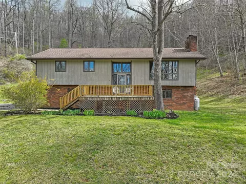 Exterior - 100 Jasper Lea Dr, Sylva, NC 28779 photo 12 of 14