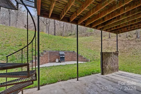 Exterior - 100 Jasper Lea Dr, Sylva, NC 28779 photo 8 of 14