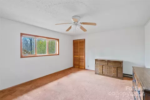 Bedroom - 100 Jasper Lea Dr, Sylva, NC 28779 photo 6 of 7