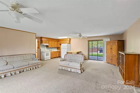 Bedroom - 100 Jasper Lea Dr, Sylva, NC 28779 photo 5 of 7