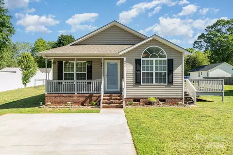 1903 Poppy Ln, Kannapolis, NC 28083
