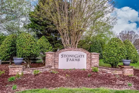 7939 Rolling Meadows Ln, Huntersville, NC 28078