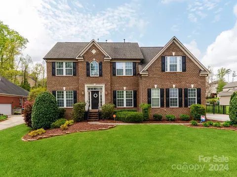 3839 Hounslow Ln, Harrisburg, NC 28075