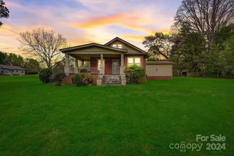 5471 Nc Hwy 90 Hwy, Hiddenite, NC 28636