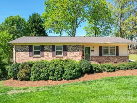 1412 E Perry St, Gastonia, NC 28054
