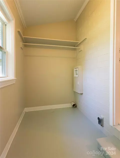 719 E Liberty St, Salisbury, NC 28144 photo 4
