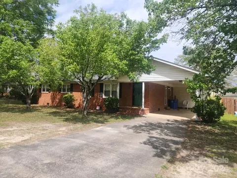 108 N Pine St, Pageland, SC 29728