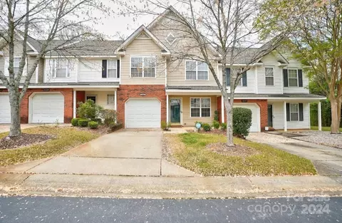 10343 Flat Stone Rd, Charlotte, NC 28213