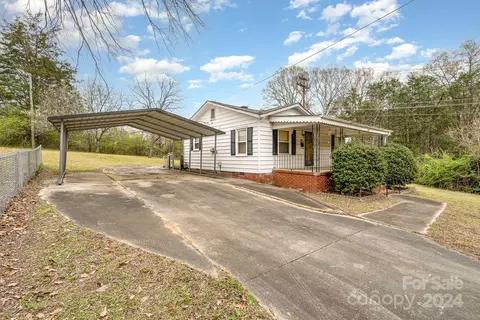 159 East St, Chester, SC 29706
