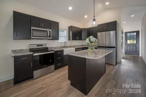 Kitchen - 333 Cashiers Valley Rd, Brevard, NC 28712 photo 1 of 4
